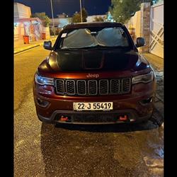 جیپ گراند شیرۆکی